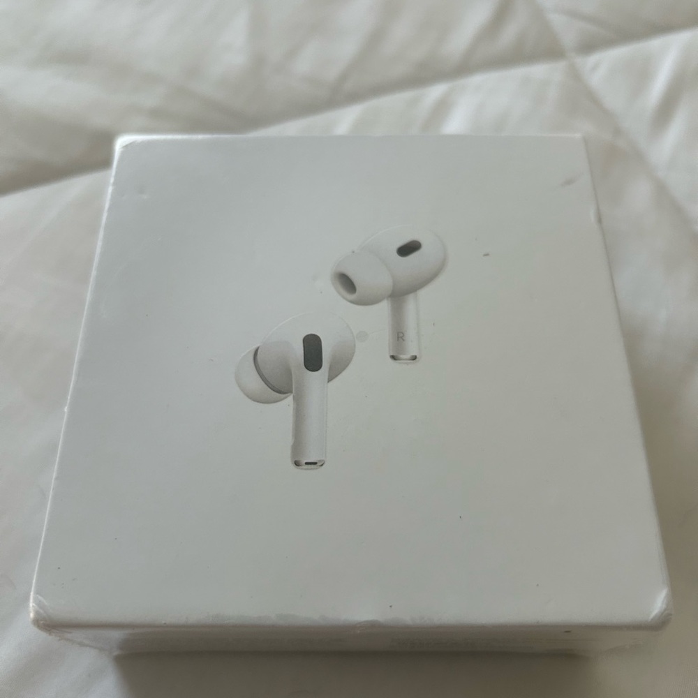 Apple AirPods Pro Wireless Earbuds